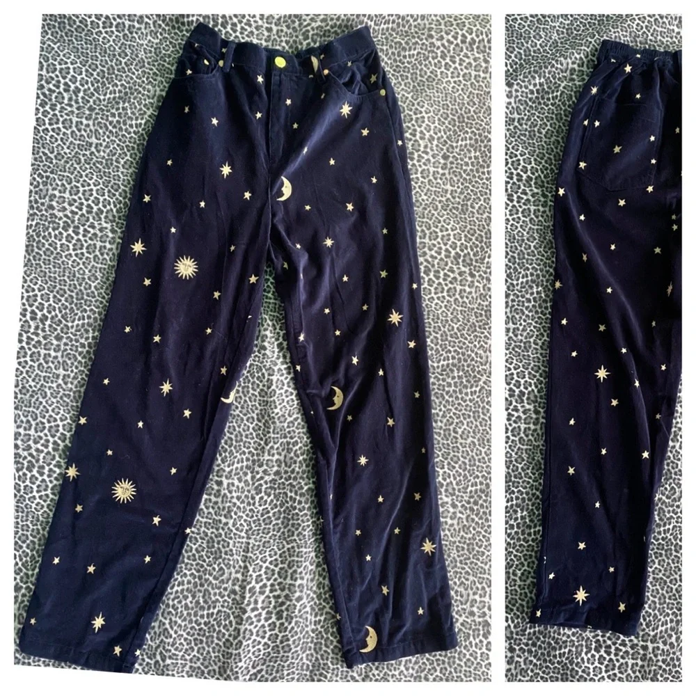 Free People Meadows Cassia Trousers Blue Velvet
Pants Celestial Star Moon 28 NWT - Picture 6 of 14